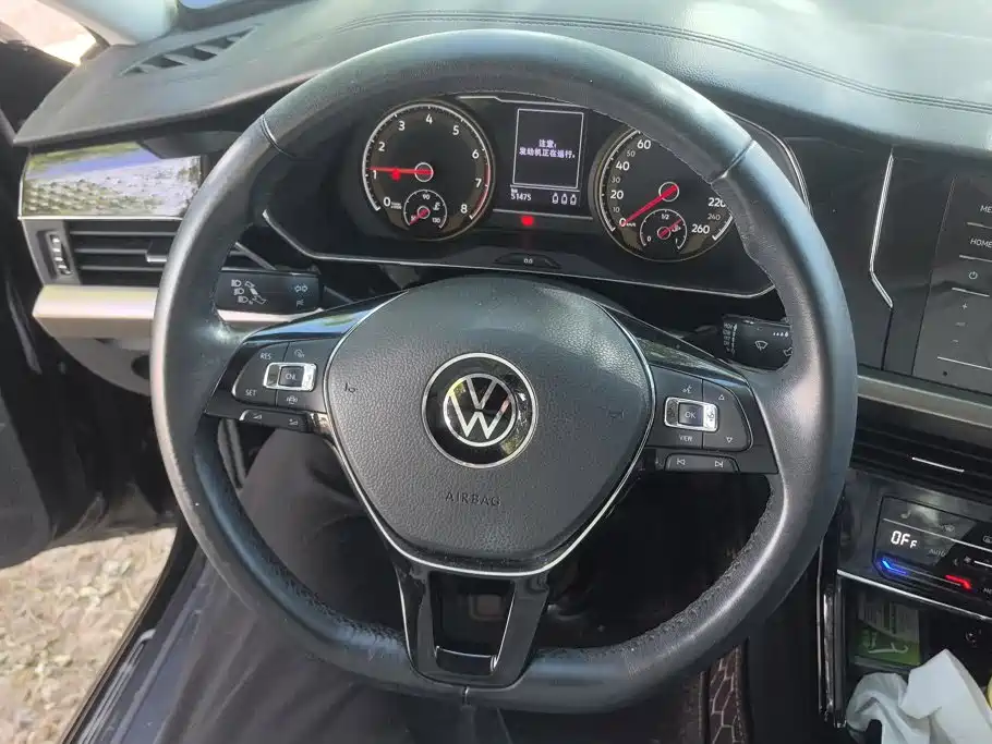 Volkswagen Passat — фото 15