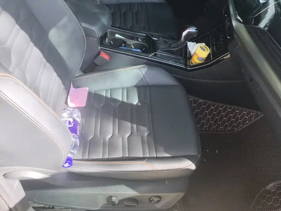 Volkswagen Passat — фото 8