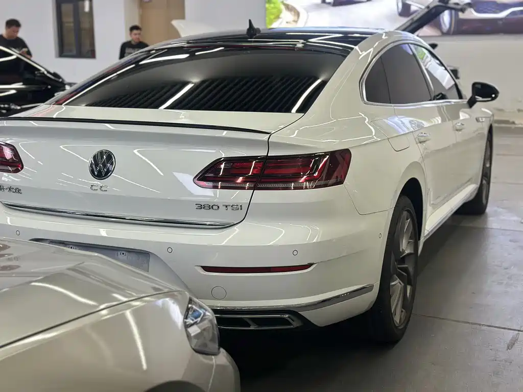 Volkswagen CC — фото 14