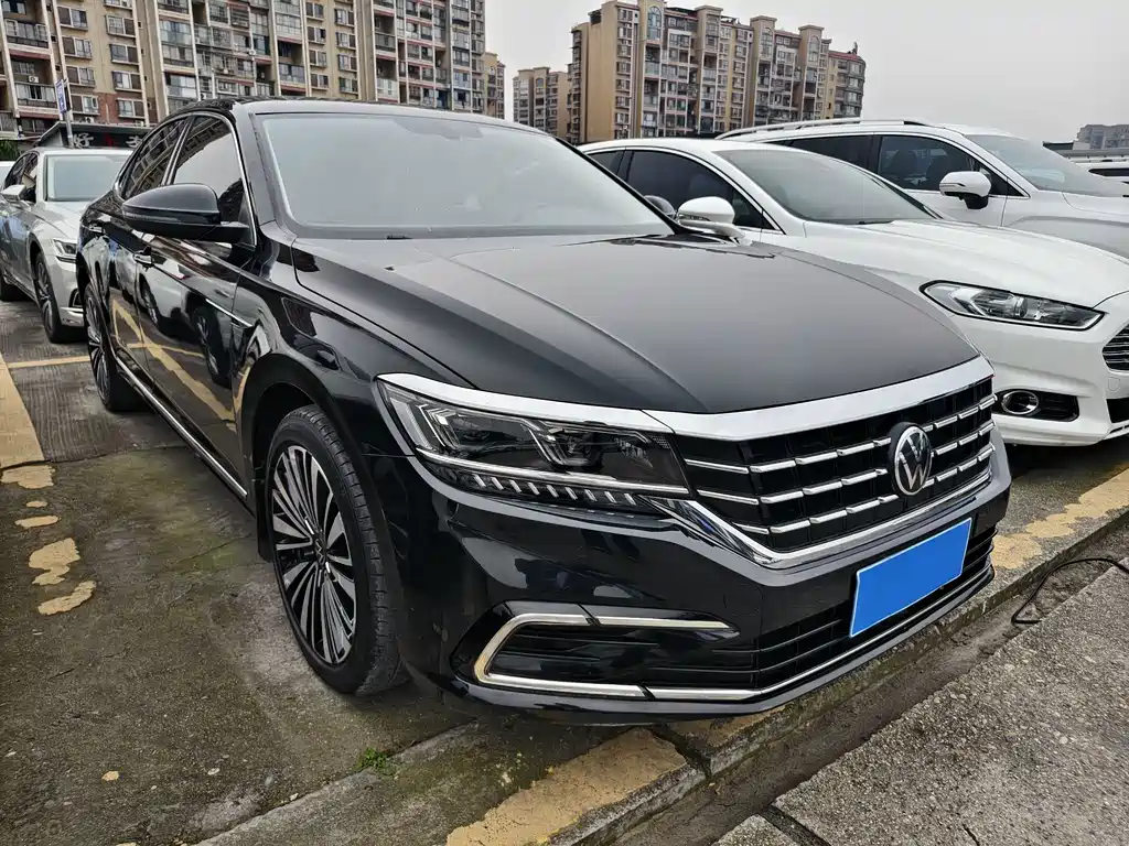 Volkswagen Passat — фото 3
