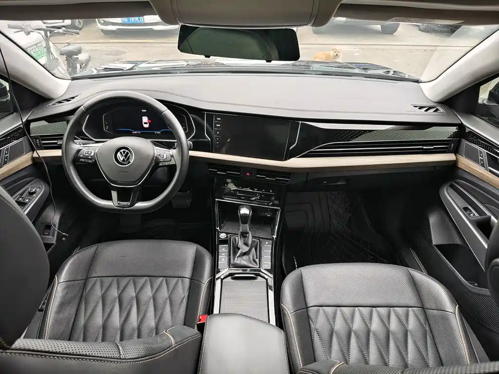Volkswagen Passat — фото 5