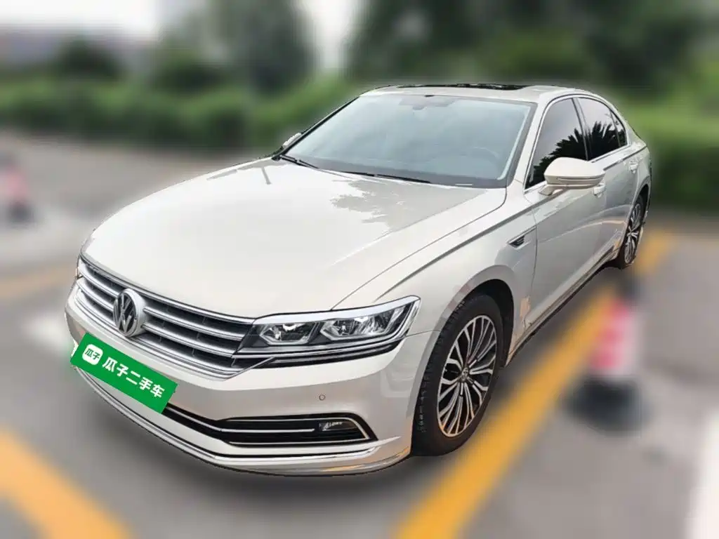 Volkswagen Phideon — фото 3