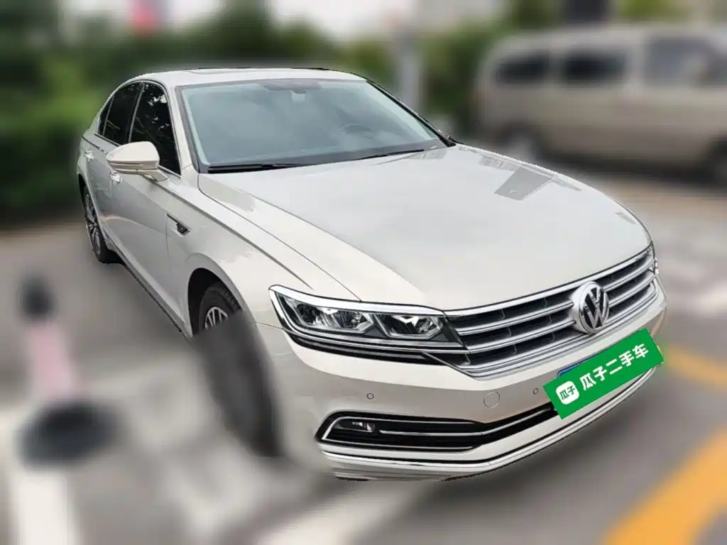 Volkswagen Phideon — фото 6