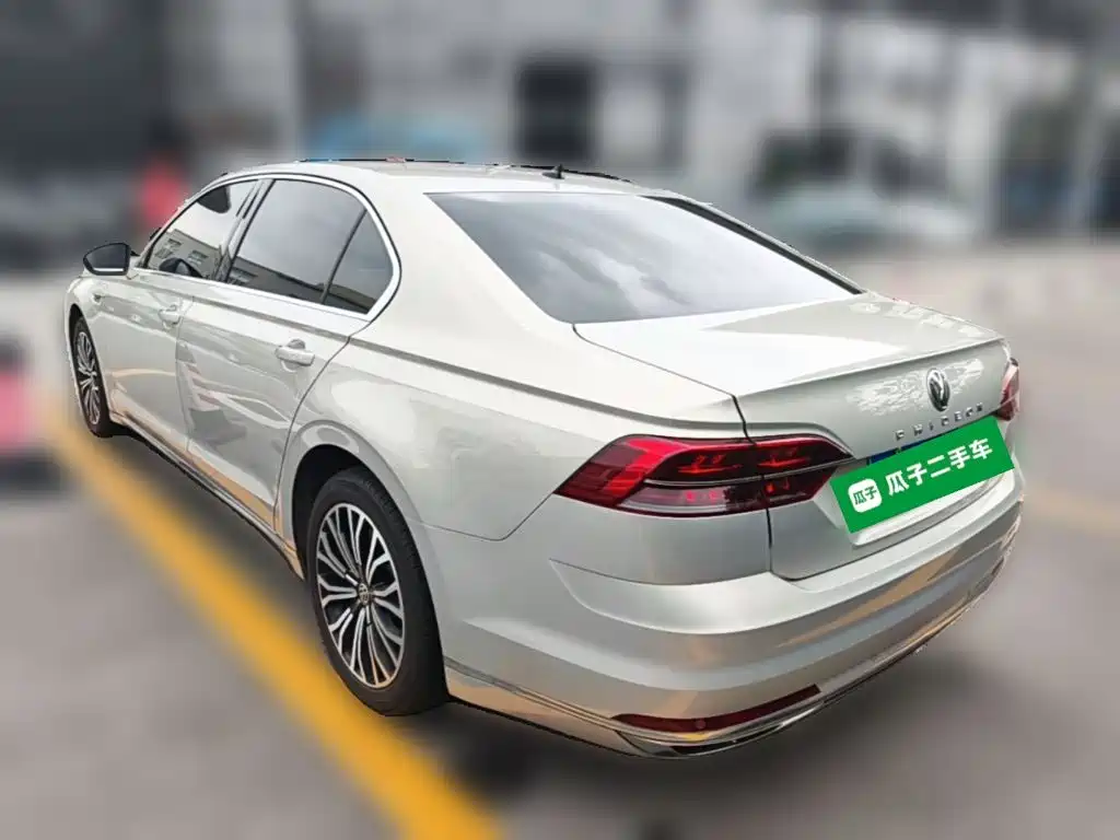 Volkswagen Phideon — фото 7