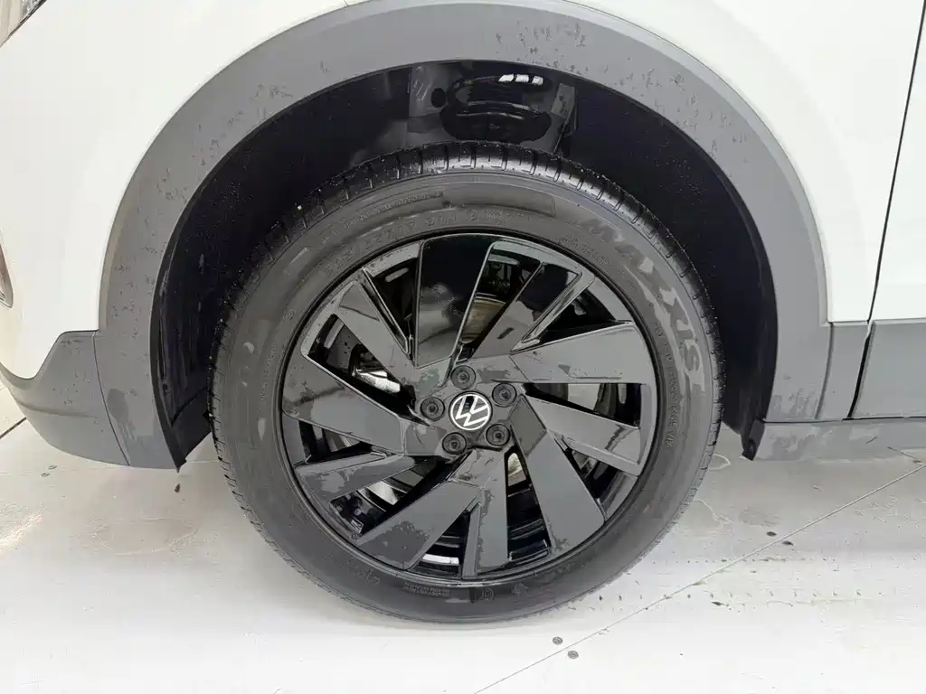Volkswagen Tharu — фото 7