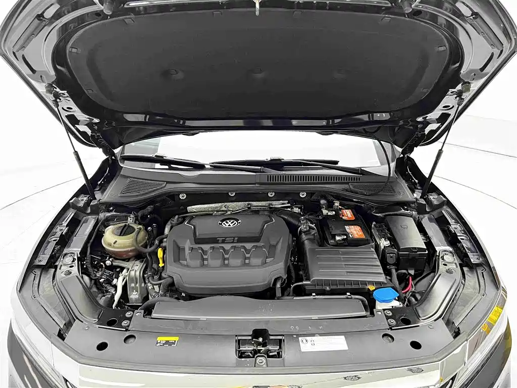 Volkswagen Passat — фото 5