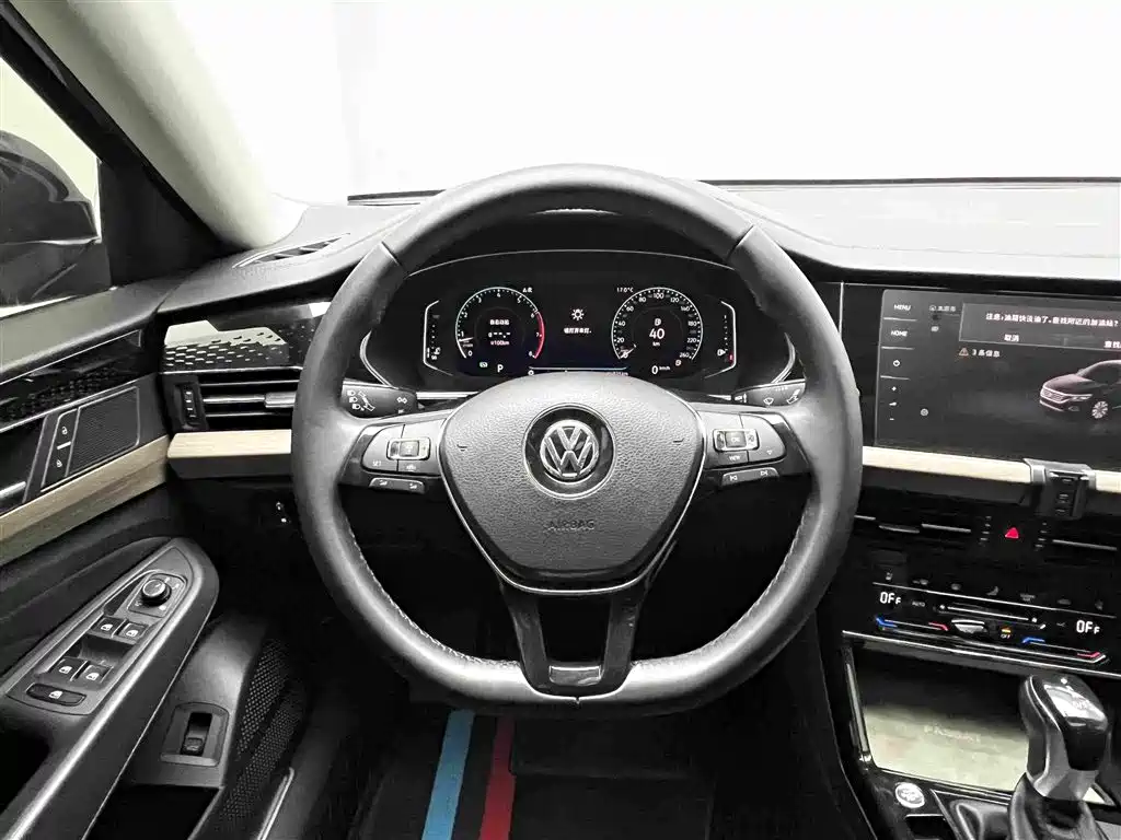 Volkswagen Passat — фото 8
