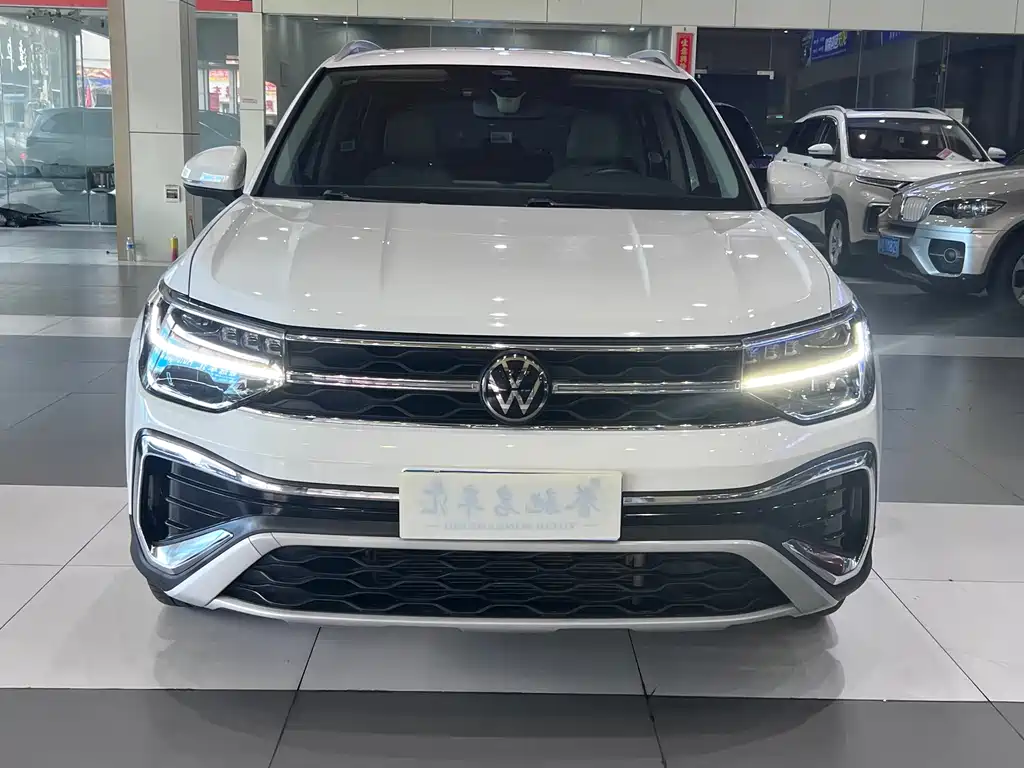 Volkswagen Tharu — фото 2
