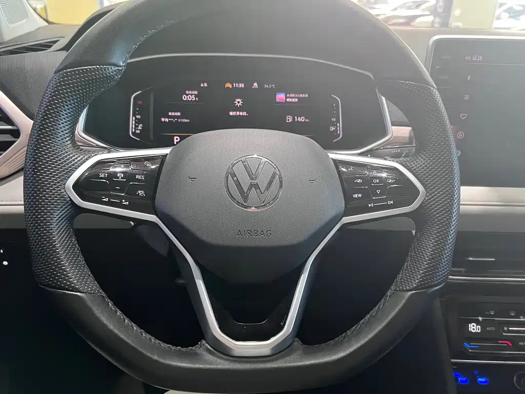 Volkswagen Tharu — фото 7