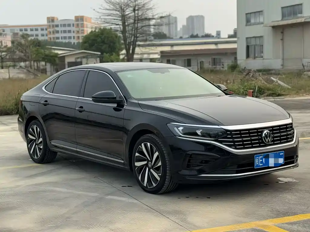 Volkswagen Passat — фото 3