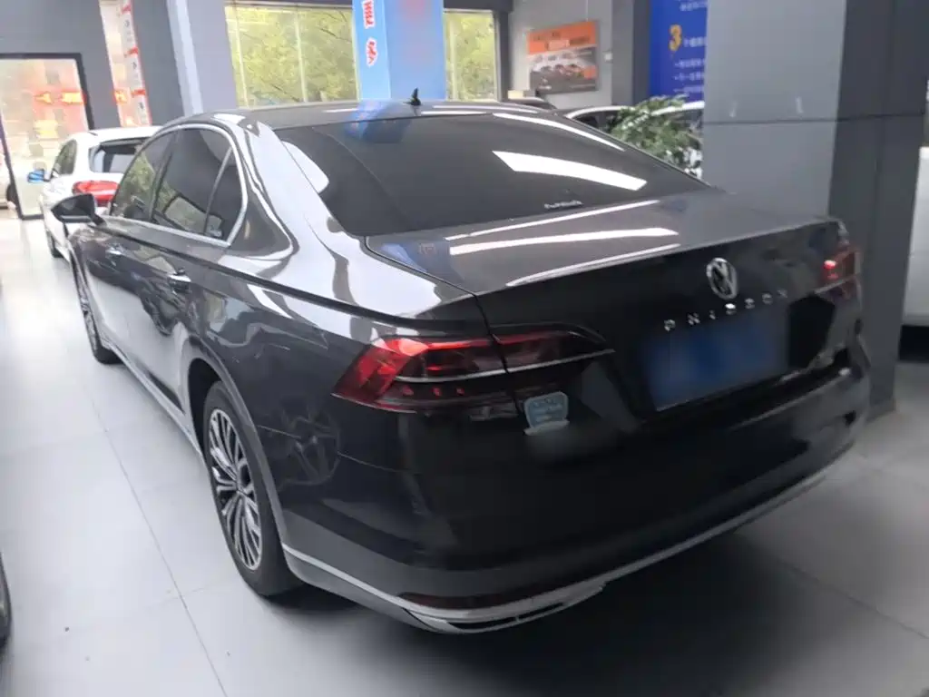 Volkswagen Phideon — фото 5