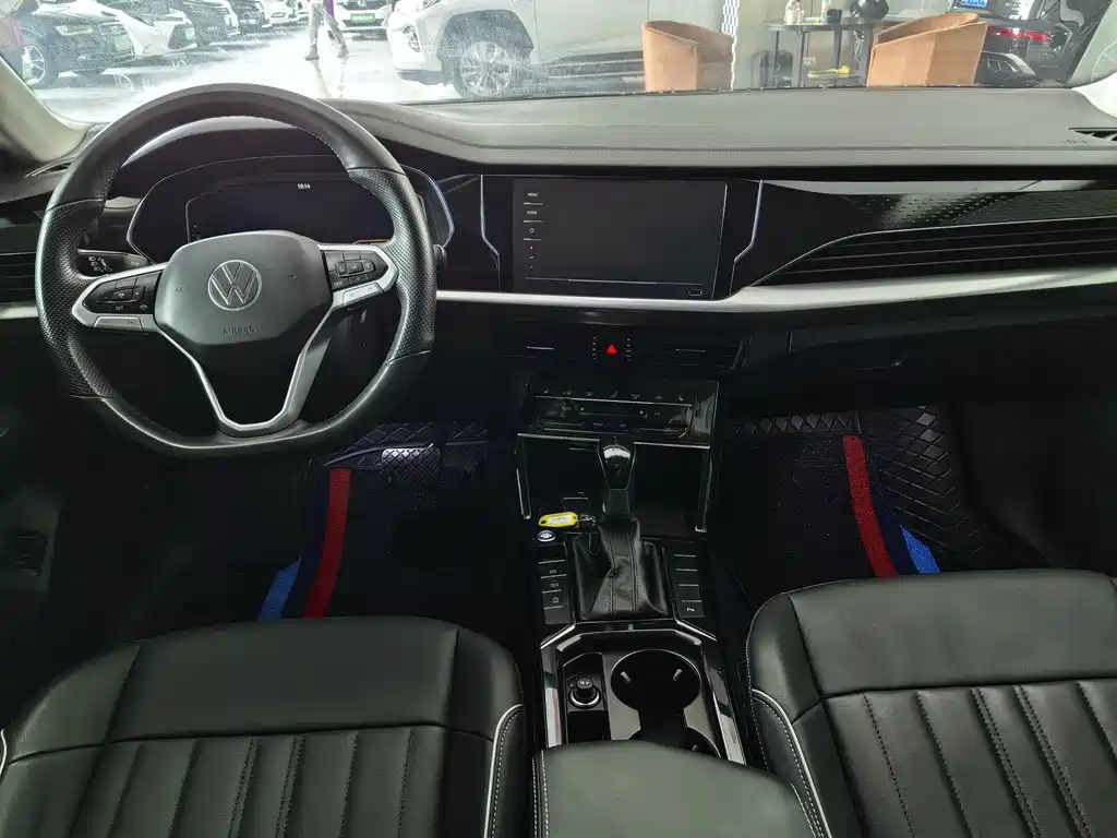 Volkswagen Passat — фото 4