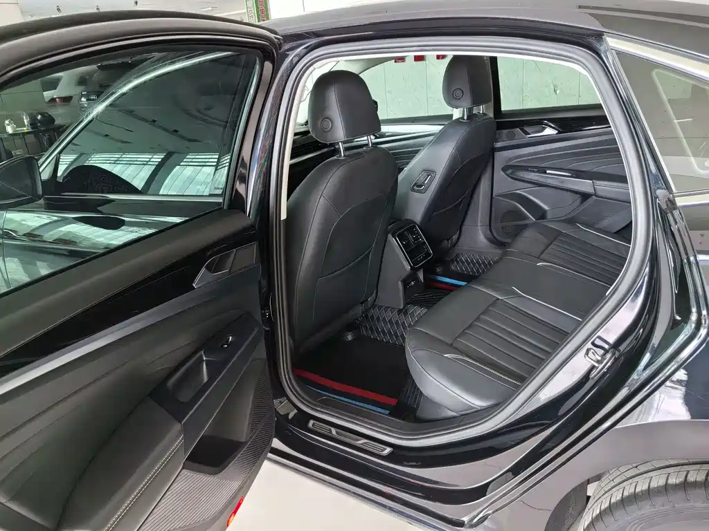 Volkswagen Passat — фото 5