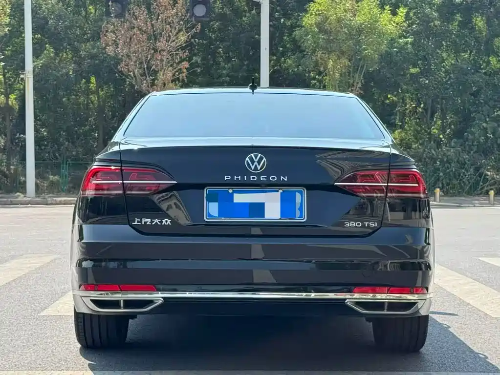 Volkswagen Phideon — фото 8