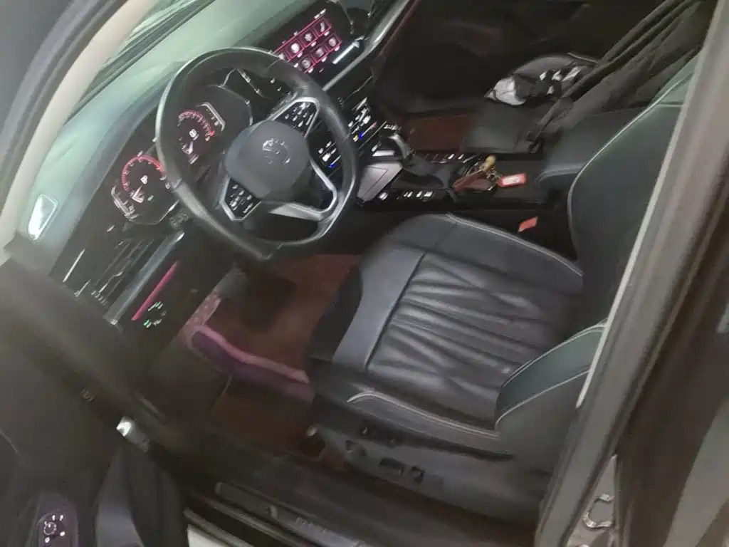 Volkswagen Passat — фото 15
