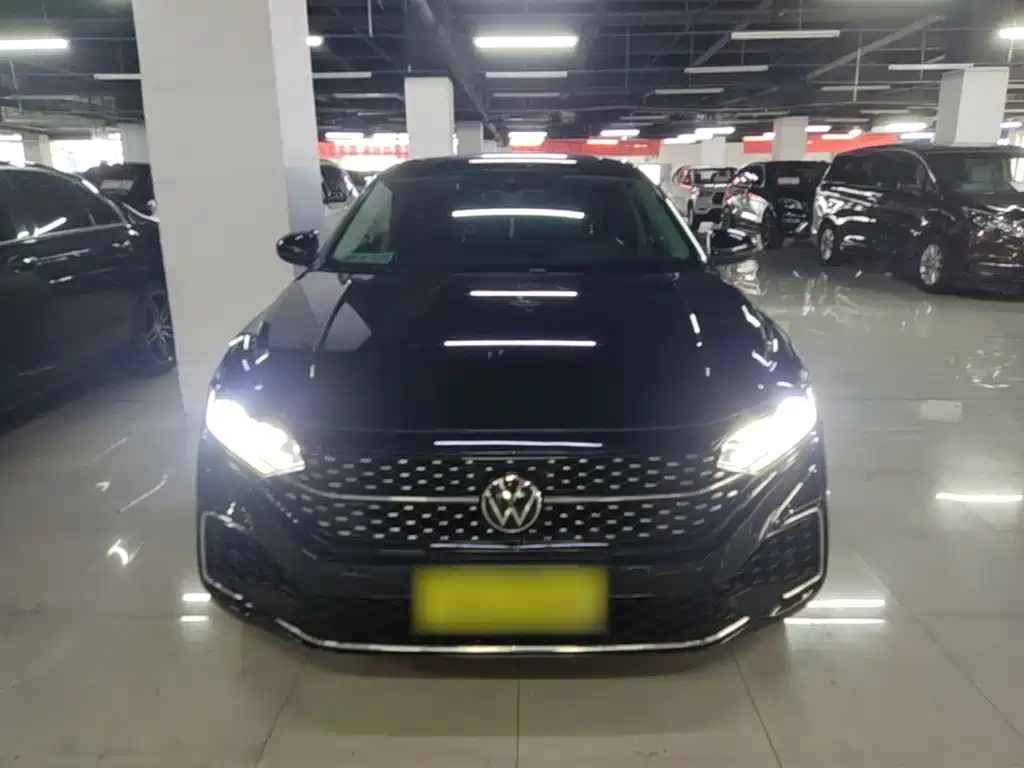 Volkswagen Passat — фото 3