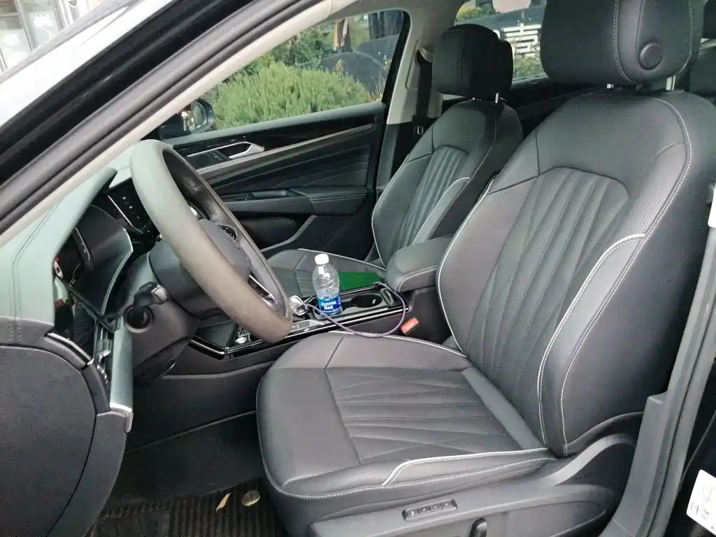 Volkswagen Passat — фото 16