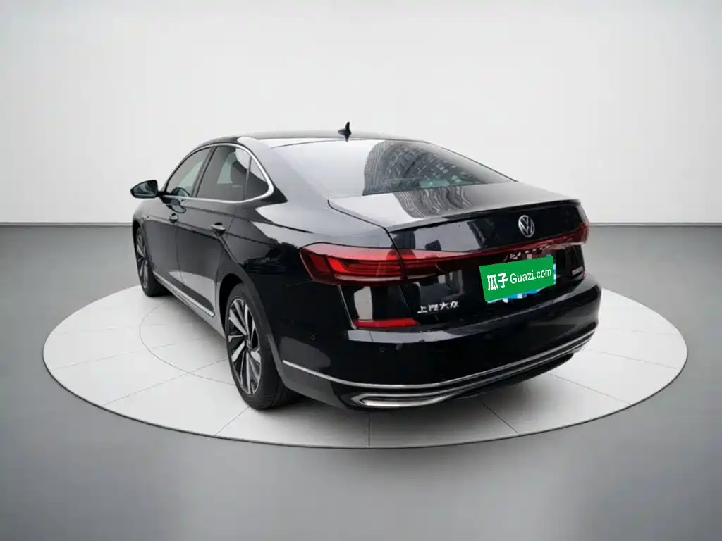Volkswagen Passat — фото 4