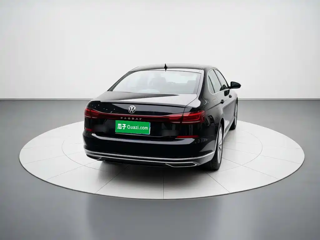 Volkswagen Passat — фото 5