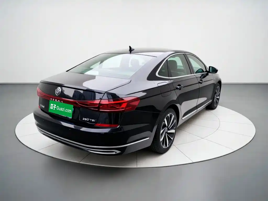 Volkswagen Passat — фото 6