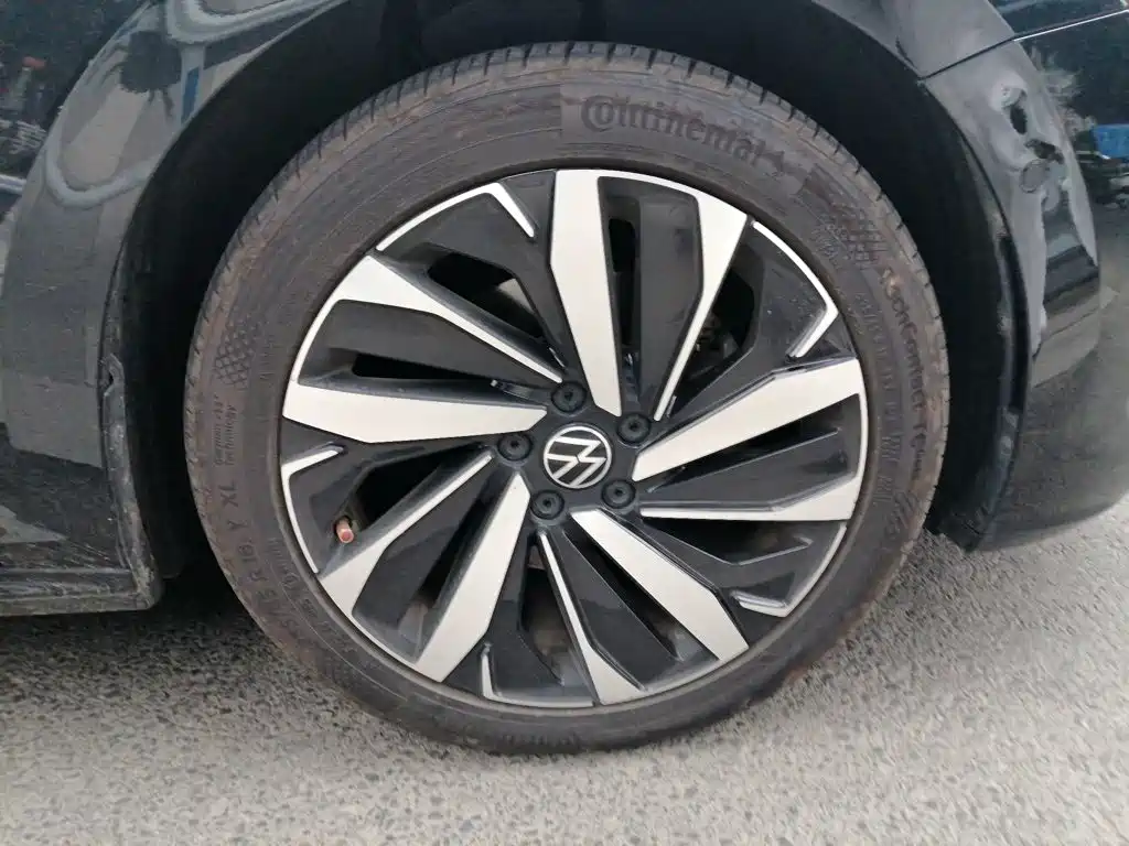 Volkswagen Passat — фото 8