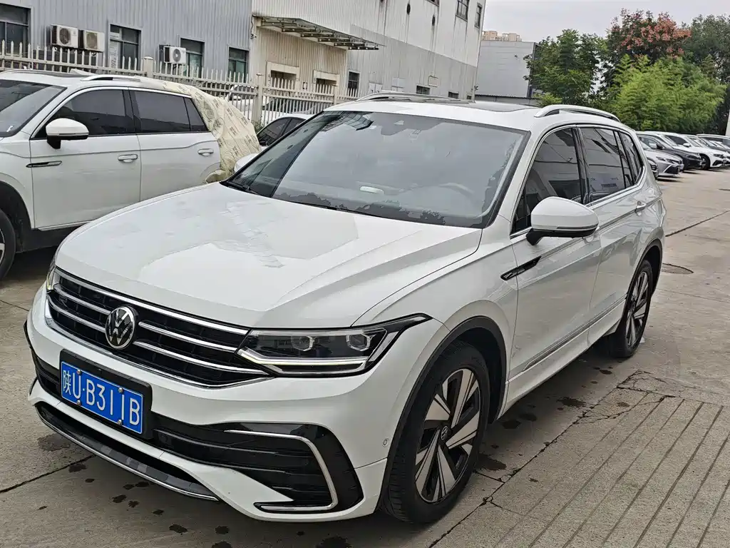 Volkswagen Tiguan L