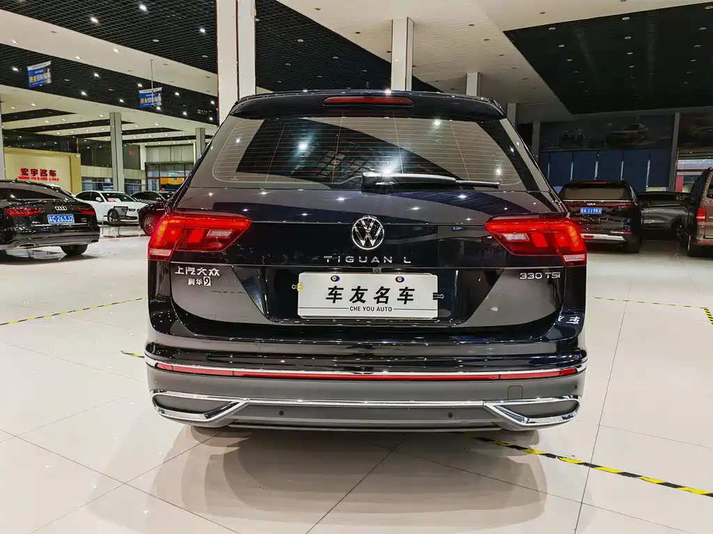 Volkswagen Tiguan L — фото 18
