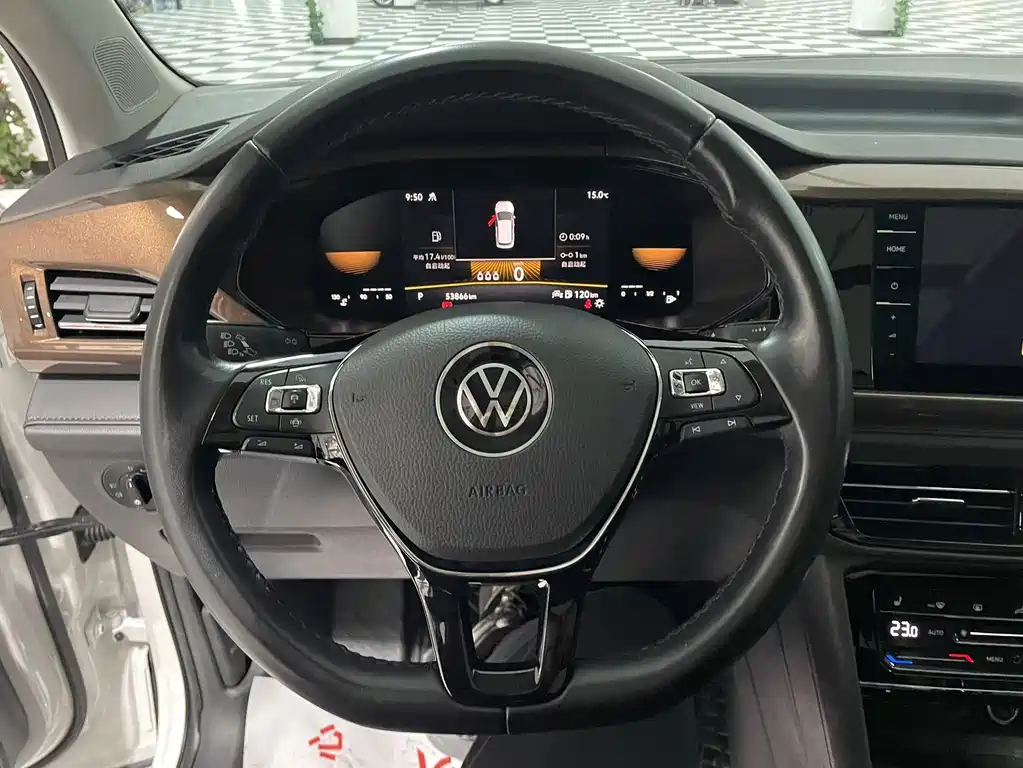 Volkswagen Tharu — фото 13