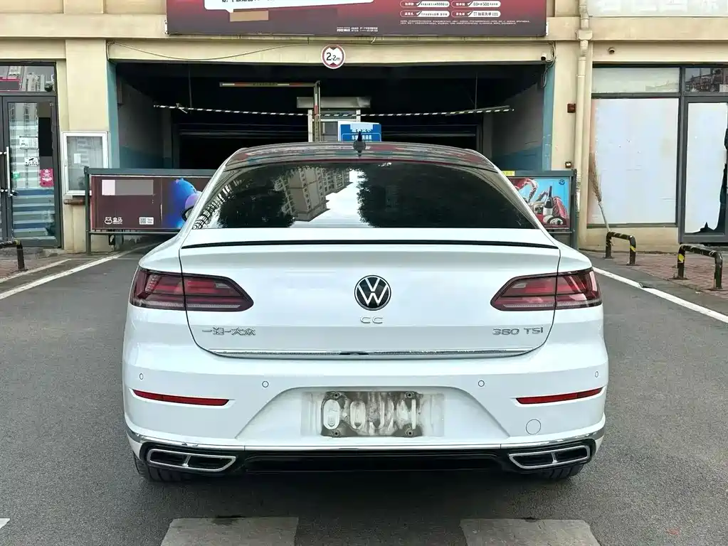 Volkswagen CC — фото 8