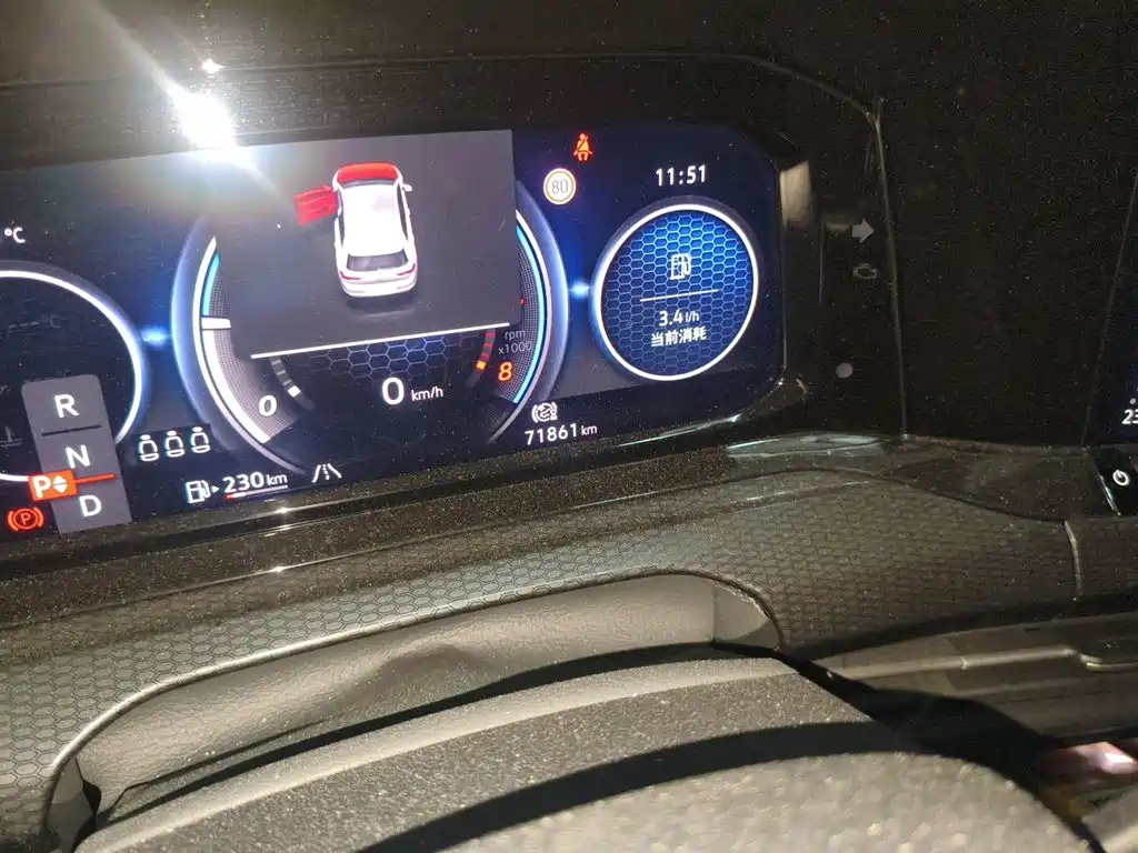 Volkswagen Golf GTI — фото 13