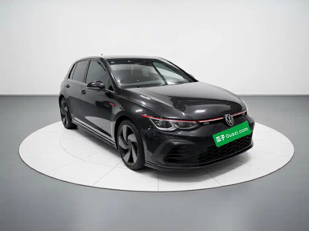 Volkswagen Golf GTI — фото 3