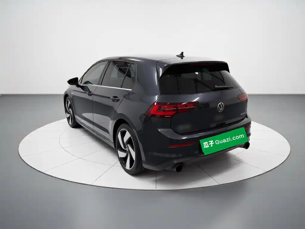 Volkswagen Golf GTI — фото 4