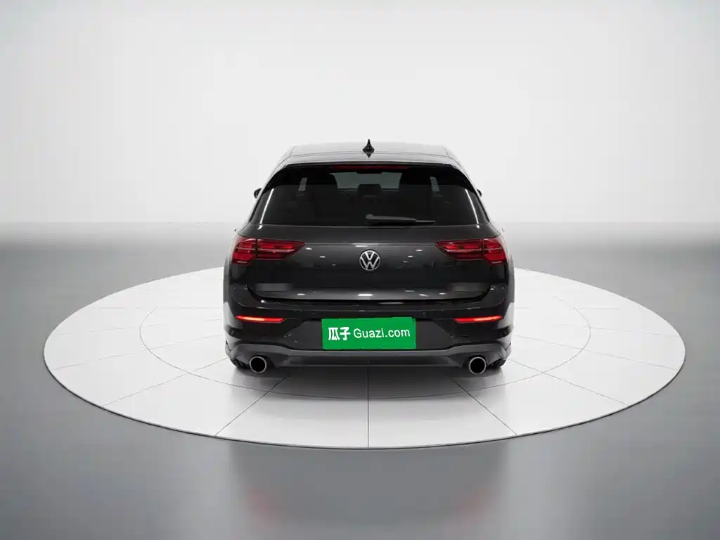 Volkswagen Golf GTI — фото 5