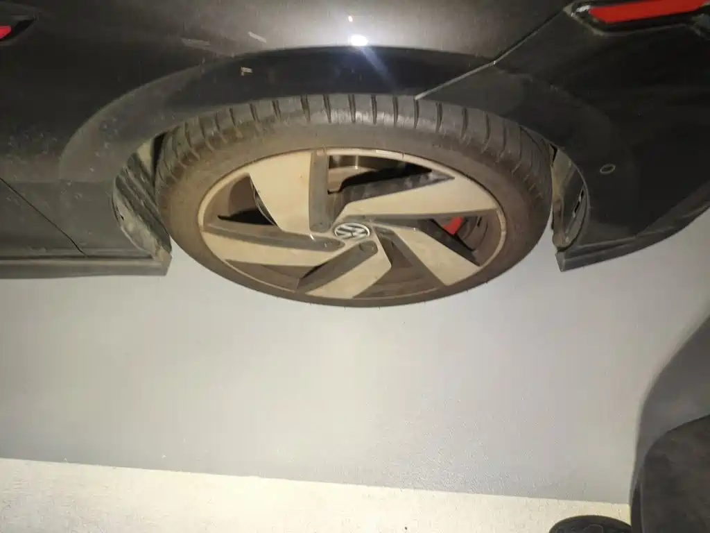 Volkswagen Golf GTI — фото 8