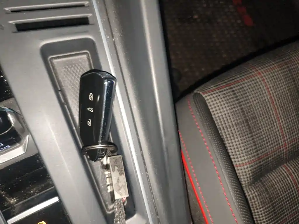Volkswagen Golf GTI — фото 9