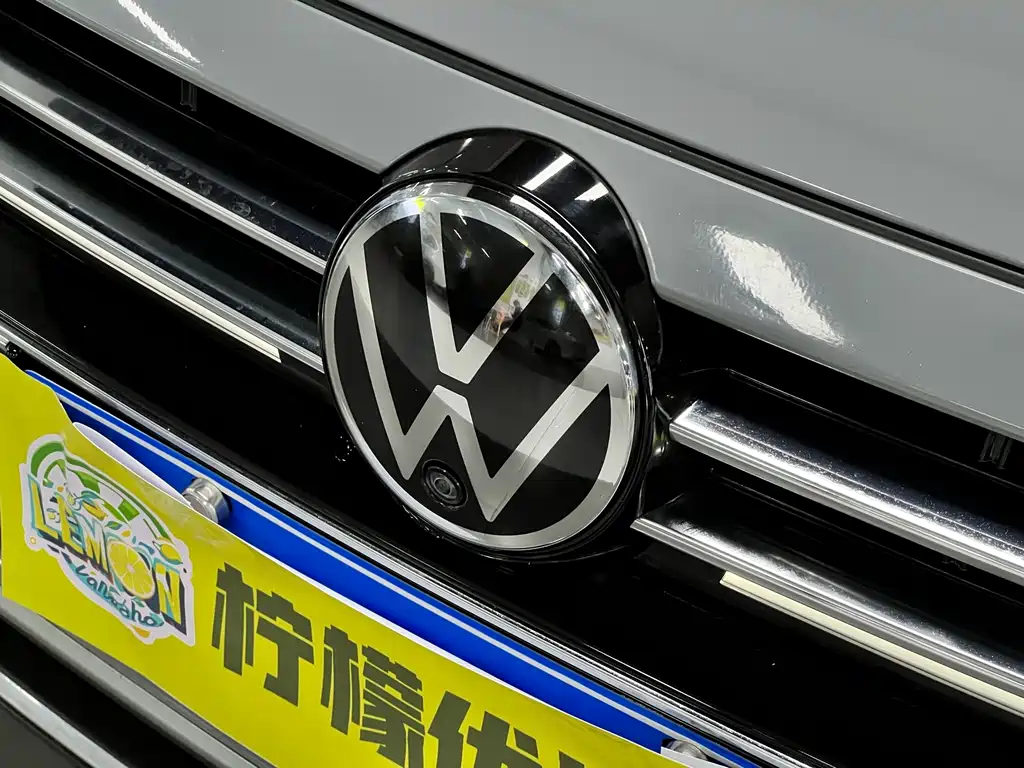 Volkswagen CC — фото 11