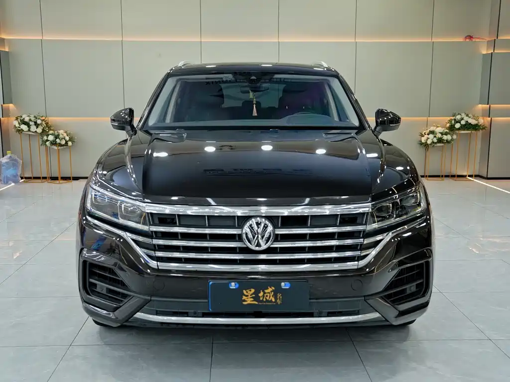 Volkswagen Touareg — фото 2