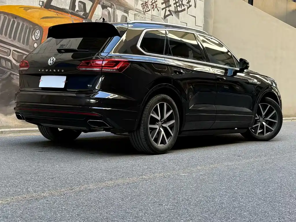 Volkswagen Touareg — фото 2