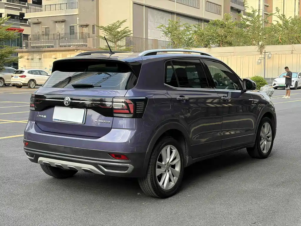 Volkswagen T-Cross — фото 6