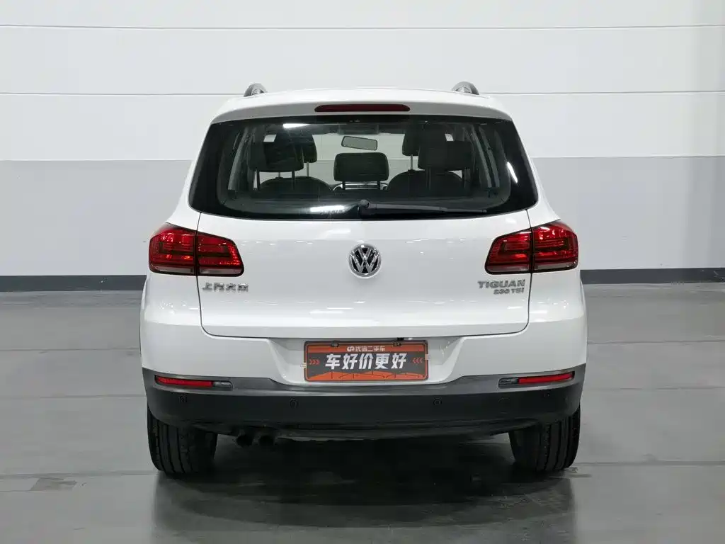 Volkswagen Tiguan — фото 4
