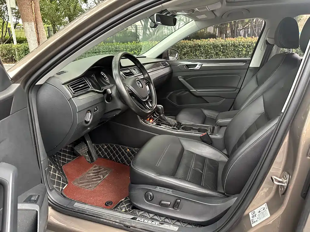 Volkswagen Passat — фото 9