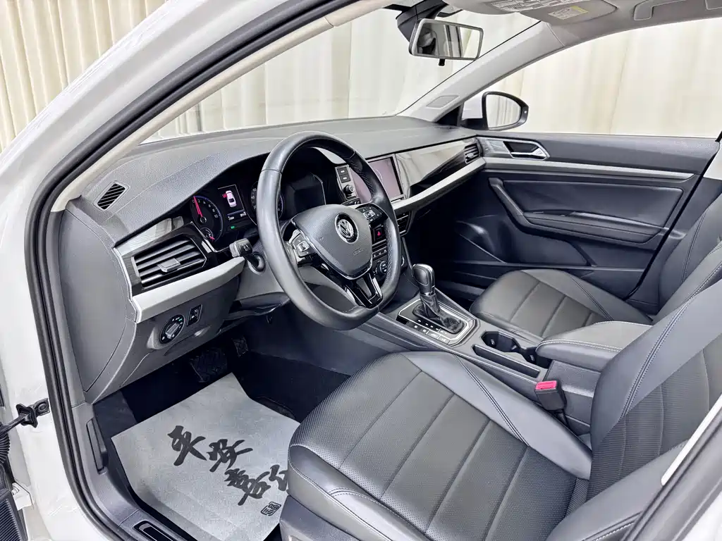 Volkswagen Lavida Pure Electric — фото 4