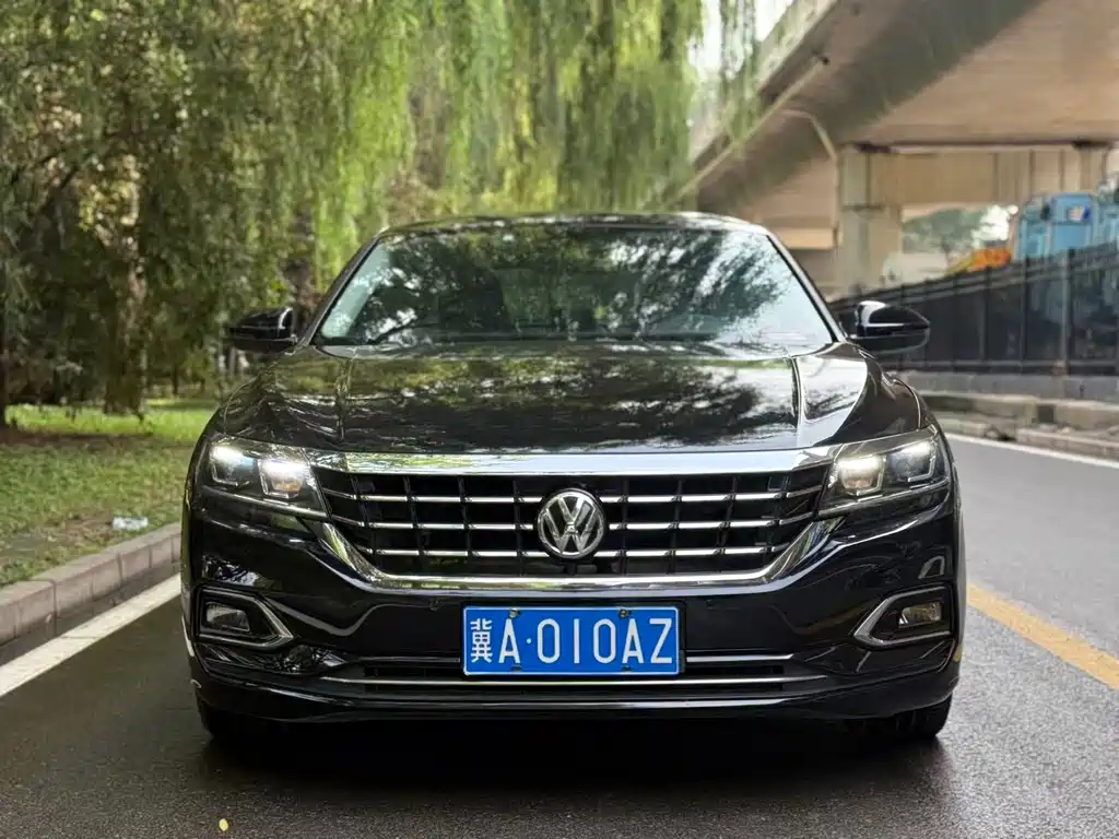 Volkswagen Passat — фото 2