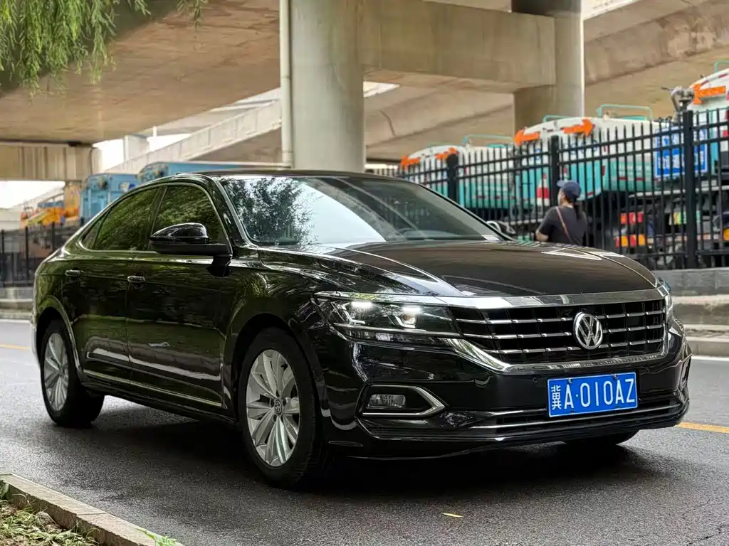 Volkswagen Passat — фото 3