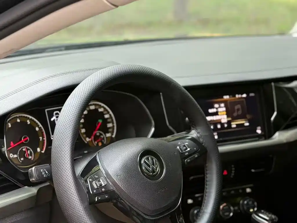 Volkswagen Passat — фото 5