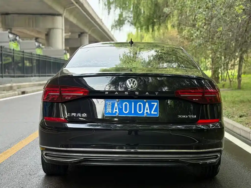 Volkswagen Passat — фото 8