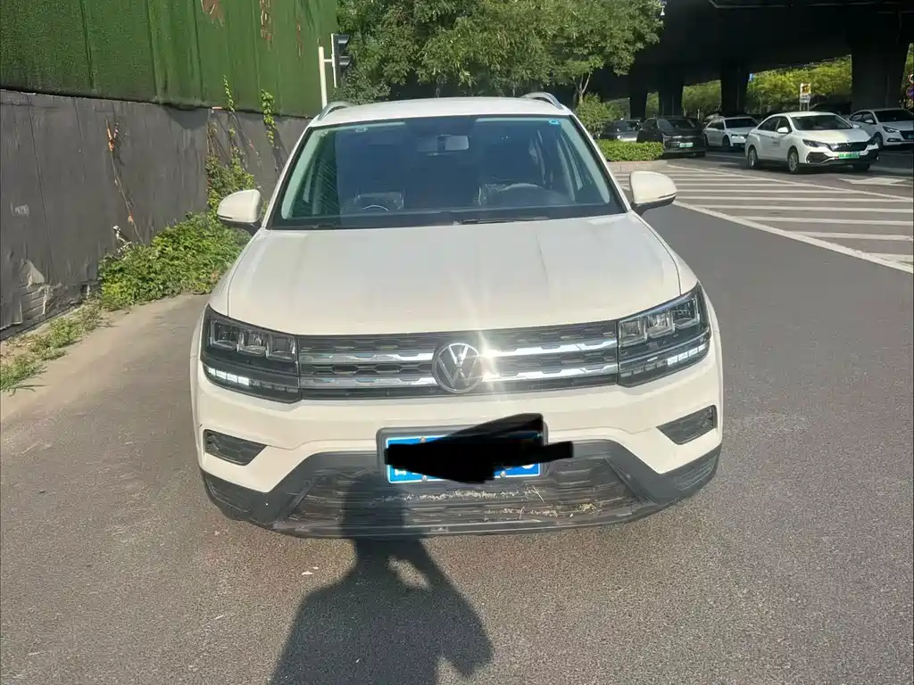 Volkswagen Tharu — фото 2