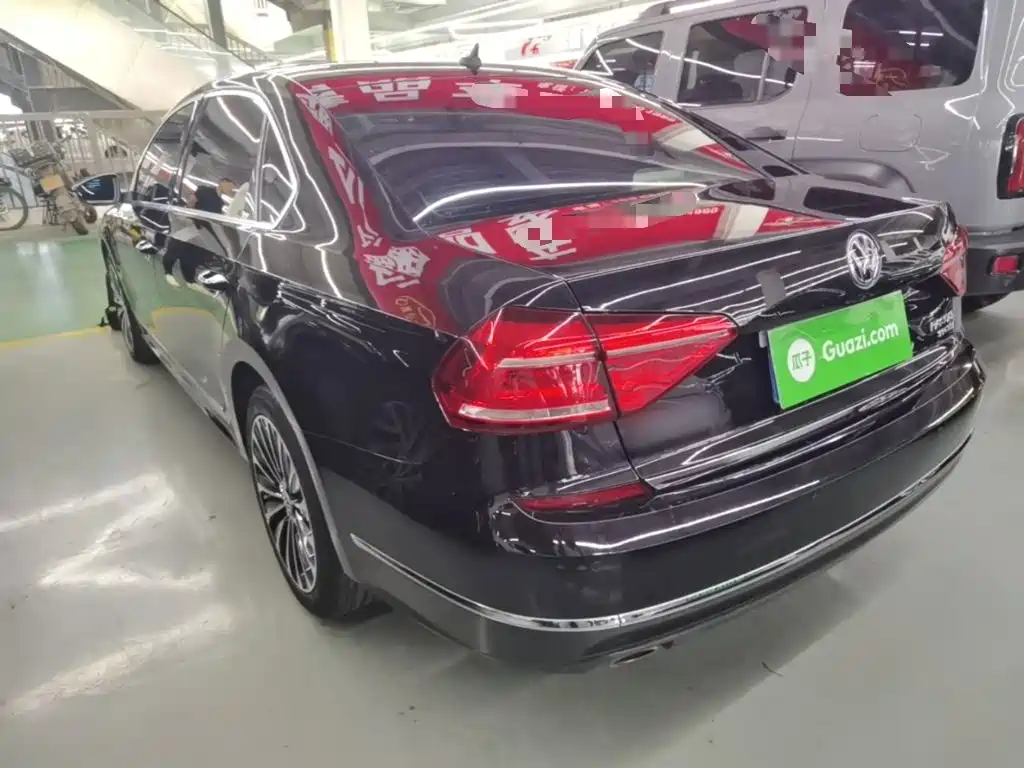 Volkswagen Passat — фото 5