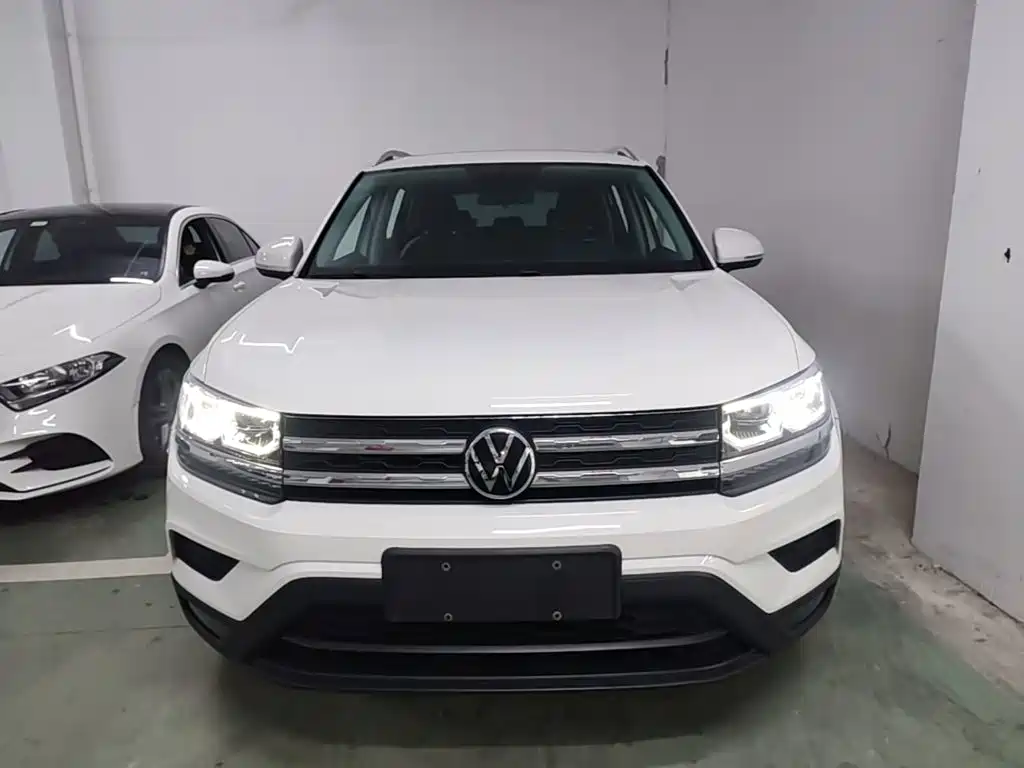 Volkswagen Tharu — фото 3