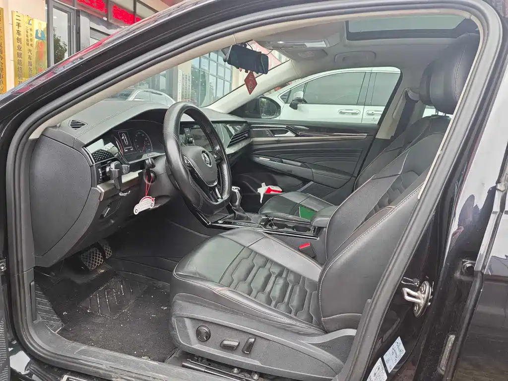 Volkswagen Passat — фото 6